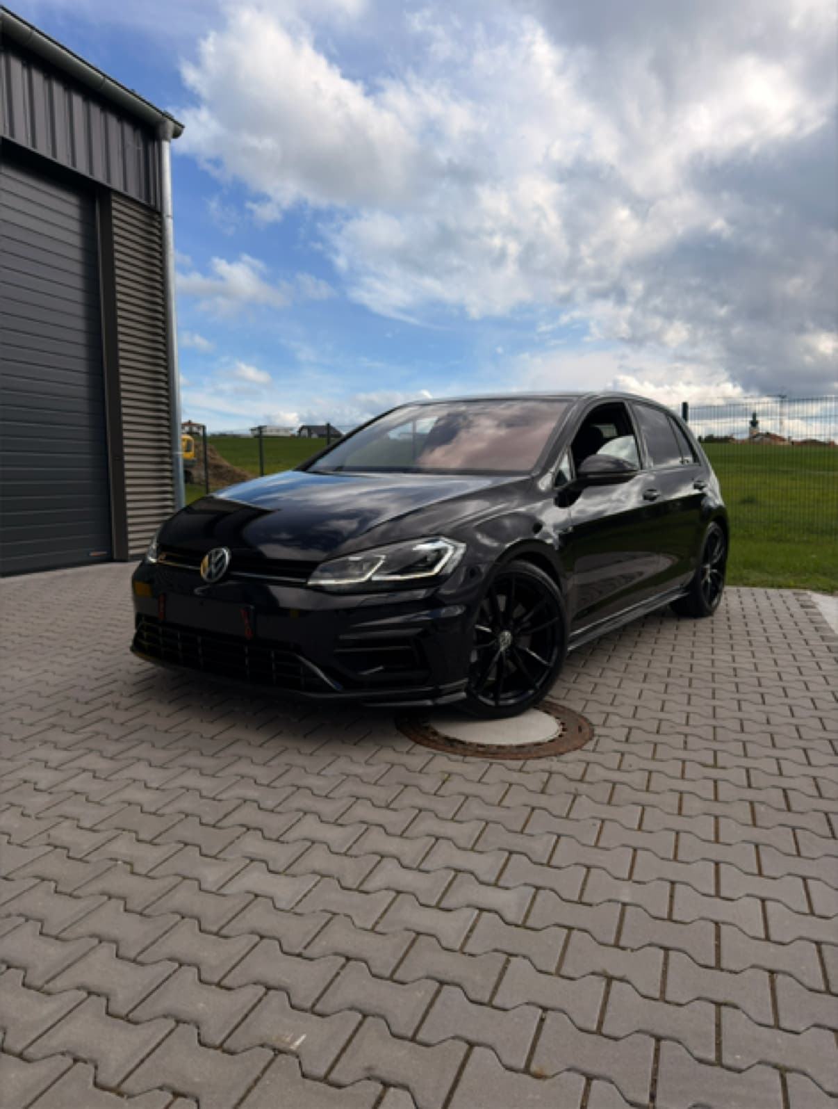 KFZ-Aufbereitung Passau VW Golf Außenreinigung Ergebnis